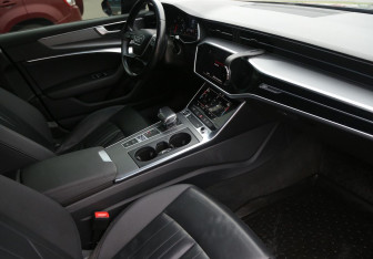 Подержанный автомобиль Audi A6 Sedan 2021 года (9 фото)