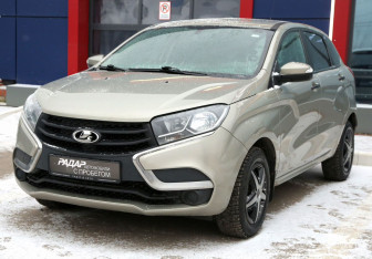 Подержанный автомобиль LADA (ВАЗ) XRAY 2017 года (3 фото)