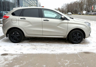 Подержанный автомобиль LADA (ВАЗ) XRAY 2017 года (7 фото)