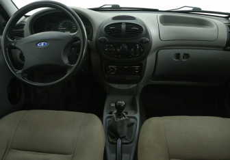 Подержанный автомобиль LADA (ВАЗ) Kalina Wagon 2012 года (12 фото)