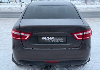 Подержанный автомобиль LADA (ВАЗ) Vesta Sedan 2017 года (6 фото)