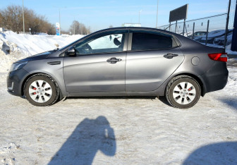 Подержанный автомобиль Kia Rio Sedan 2014 года (8 фото)