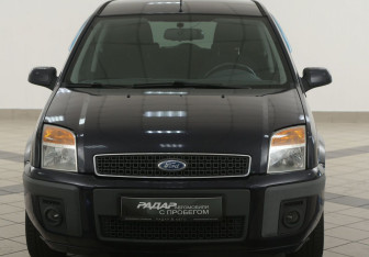 Подержанный автомобиль Ford Fusion 2007 года (6 фото)