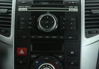 Подержанный автомобиль Kia Venga 2013 года (13 фото)