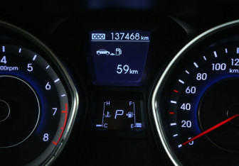 Подержанный автомобиль Hyundai Elantra Sedan 2011 года (19 фото)