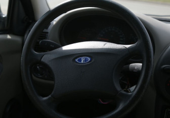 Подержанный автомобиль LADA (ВАЗ) Kalina Sedan 2006 года (16 фото)