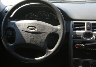 Подержанный автомобиль LADA (ВАЗ) Priora Hatchback 2012 года (14 фото)