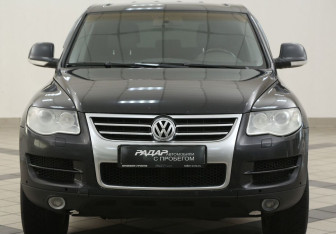 Подержанный автомобиль Volkswagen Touareg 2007 года (6 фото)