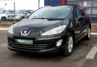 Подержанный автомобиль Peugeot 408 2013 года (3 фото)