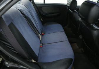 Подержанный автомобиль Nissan Sentra Sedan 1999 года (11 фото)