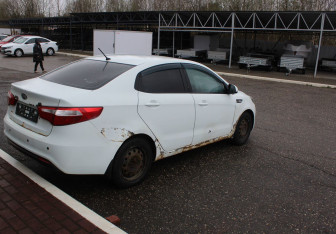 Подержанный автомобиль Kia Rio Sedan 2012 года (7 фото)