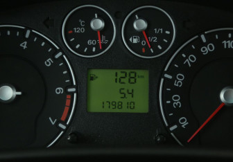 Подержанный автомобиль Ford Fusion 2008 года (17 фото)