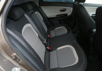 Подержанный автомобиль Kia Ceed Hatchback 2014 года (11 фото)
