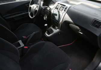 Подержанный автомобиль Hyundai Tucson 2008 года (9 фото)