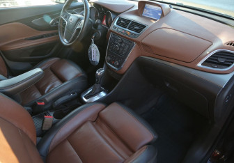 Подержанный автомобиль Opel Mokka 2013 года (9 фото)