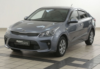 Подержанный автомобиль Kia Rio Sedan 2018 года (8 фото)
