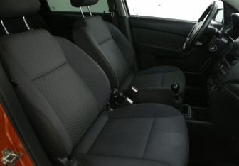 Подержанный автомобиль Chevrolet Aveo Sedan 2007 года (10 фото)