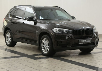 Подержанный автомобиль BMW X5 2017 года (1 фото)