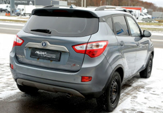 Подержанный автомобиль Changan CS35 2014 года (6 фото)