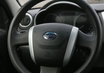Подержанный автомобиль Datsun on-DO 2017 года (16 фото)