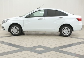 Подержанный автомобиль LADA (ВАЗ) Vesta Sedan 2018 года (7 фото)