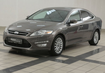 Подержанный автомобиль Ford Mondeo Sedan 2011 года (8 фото)