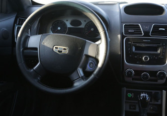 Подержанный автомобиль Geely Emgrand EC7 Sedan 2013 года (14 фото)