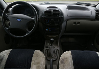 Подержанный автомобиль LADA (ВАЗ) Kalina Sedan 2010 года (12 фото)