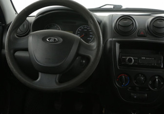 Подержанный автомобиль LADA (ВАЗ) Granta Sedan 2012 года (14 фото)