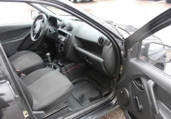 Подержанный автомобиль LADA (ВАЗ) Granta Sedan 2013 года (12 фото)