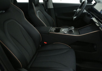 Новый Omoda C5 2024 (10 фото)