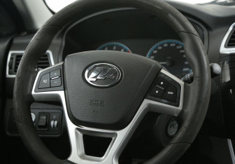 Подержанный автомобиль Lifan Solano 2018 года (16 фото)