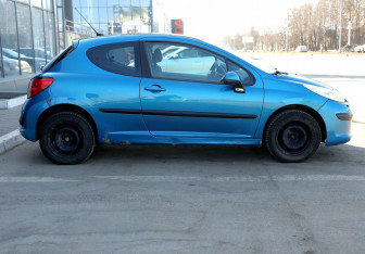 Подержанный автомобиль Peugeot 207 Hatchback 2008 года (7 фото)