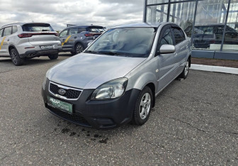 Подержанный автомобиль Kia Rio Sedan 2010 года (3 фото)