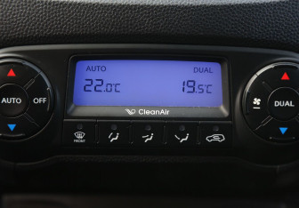 Подержанный автомобиль Hyundai ix35 2013 года (16 фото)