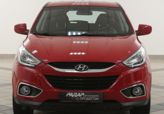 Подержанный автомобиль Hyundai ix35 2014 года (6 фото)