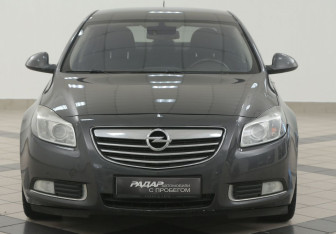 Подержанный автомобиль Opel Insignia Sedan 2009 года (6 фото)
