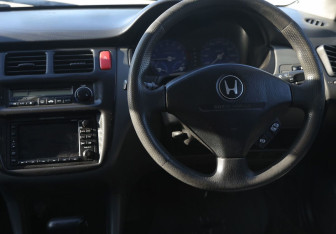 Подержанный автомобиль Honda HR-V 1999 года (15 фото)