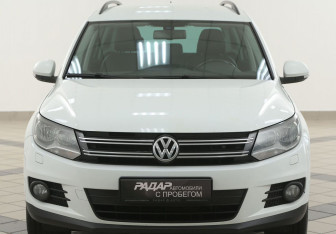 Подержанный автомобиль Volkswagen Tiguan 2015 года (6 фото)