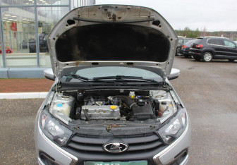 Подержанный автомобиль LADA (ВАЗ) Granta Sedan 2023 года (15 фото)