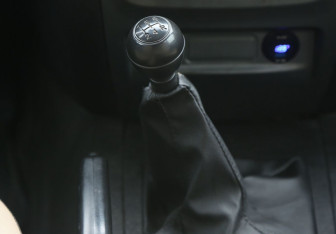 Подержанный автомобиль УАЗ Patriot 2016 года (15 фото)