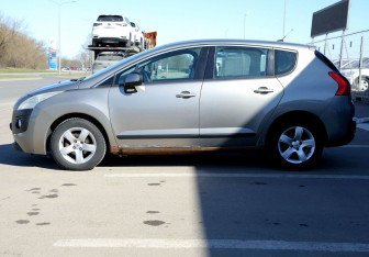 Подержанный автомобиль Peugeot 3008 2011 года (8 фото)