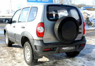 Подержанный автомобиль Chevrolet Niva 2014 года (4 фото)