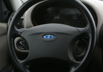 Подержанный автомобиль LADA (ВАЗ) Kalina Sedan 2007 года (16 фото)