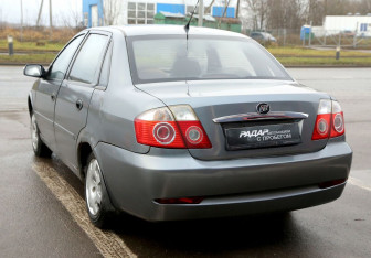 Подержанный автомобиль Lifan Breez (520) Sedan 2008 года (4 фото)