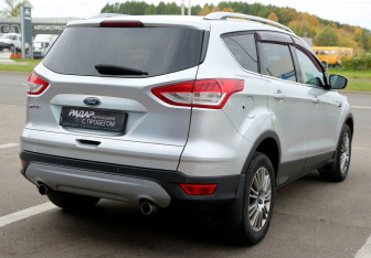Подержанный автомобиль Ford Kuga 2013 года (6 фото)