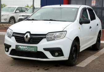 Подержанный автомобиль Renault Logan Sedan 2018 года (3 фото)