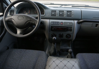 Подержанный автомобиль УАЗ Patriot 2010 года (11 фото)