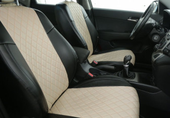 Подержанный автомобиль Hyundai i30 Hatchback 2010 года (10 фото)