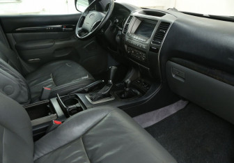 Подержанный автомобиль Lexus GX 2006 года (9 фото)